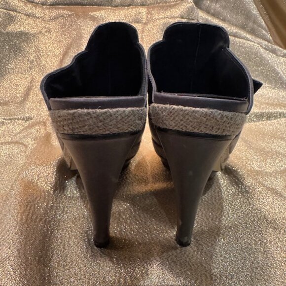 Charles David Vintage Leather Clog Heels Gray Size 8.5 - Picture 8 of 14